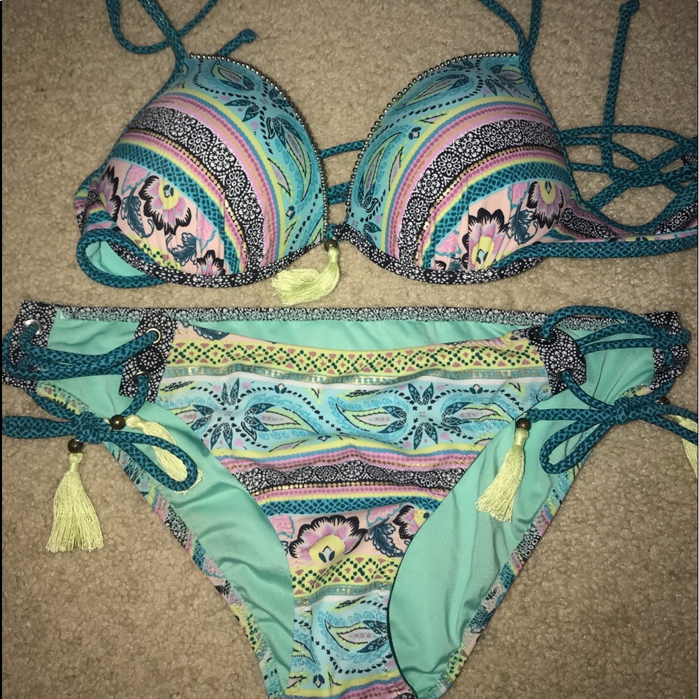 multicolored cupped target bikini